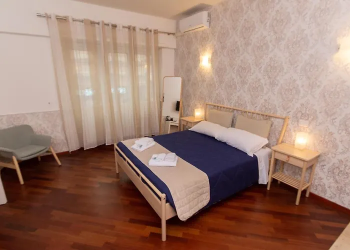 Aurelio Deluxe Rooms